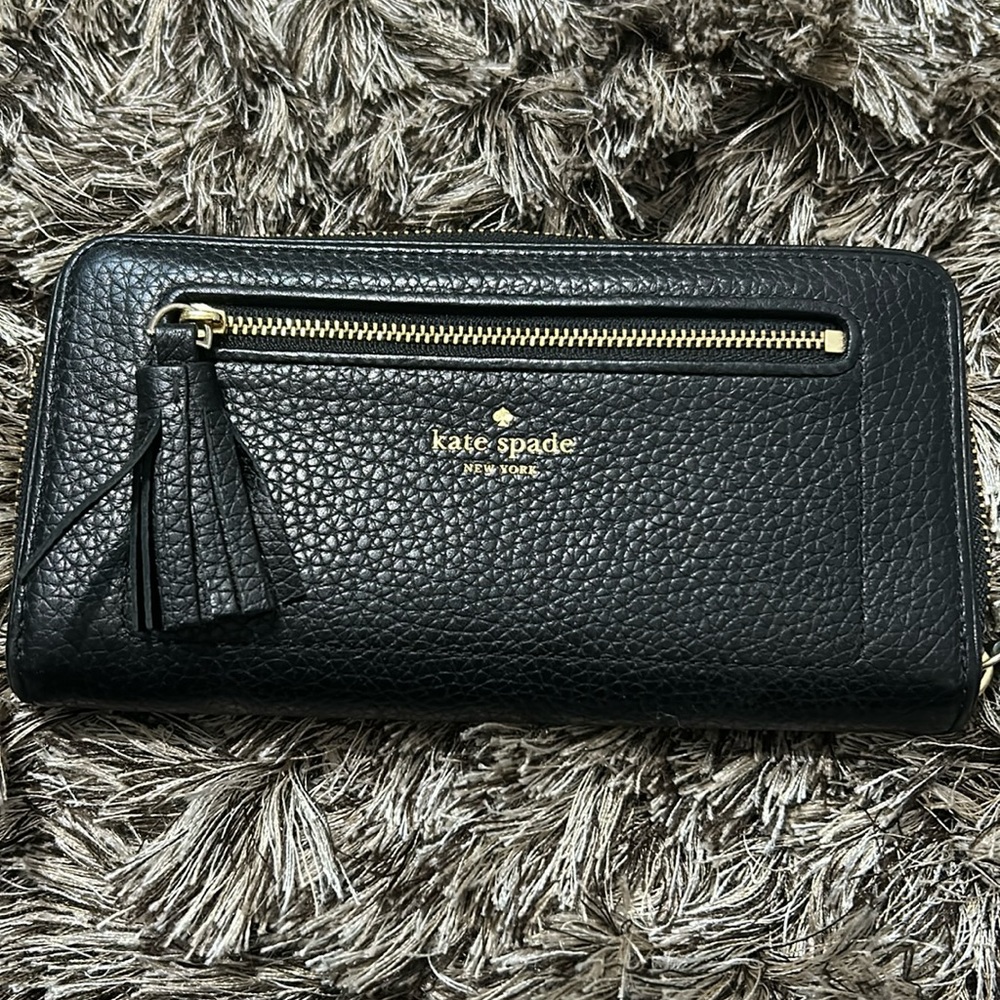 Kate spade wrap around wallet